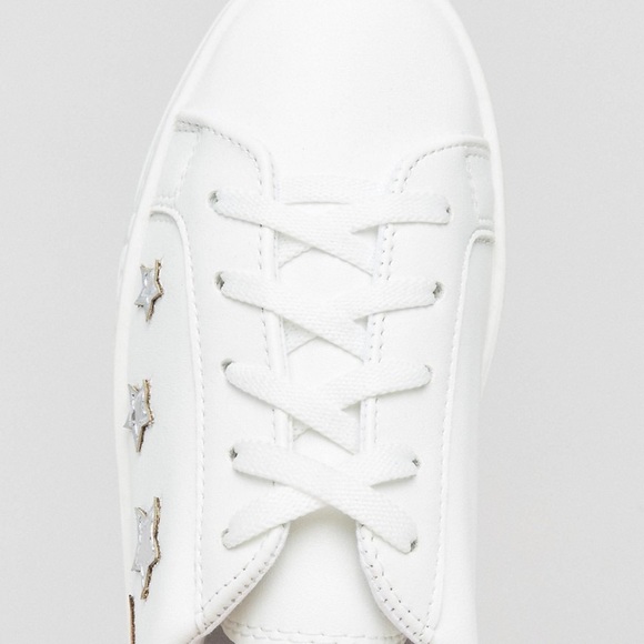 ✨HP!✨ Delilah Star & Moon Trainer Sneakers ⭐️🌙 - NWOB - Picture 3 of 4